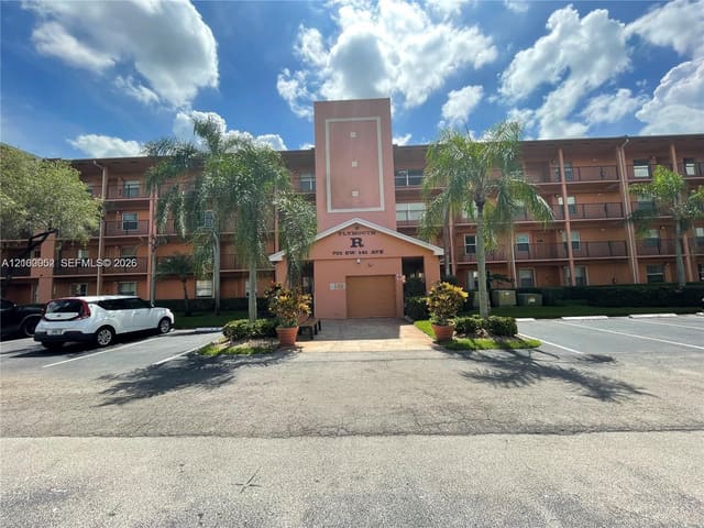 701 SW 141st Avenue 110R, Pembroke Pines, FL 33027
