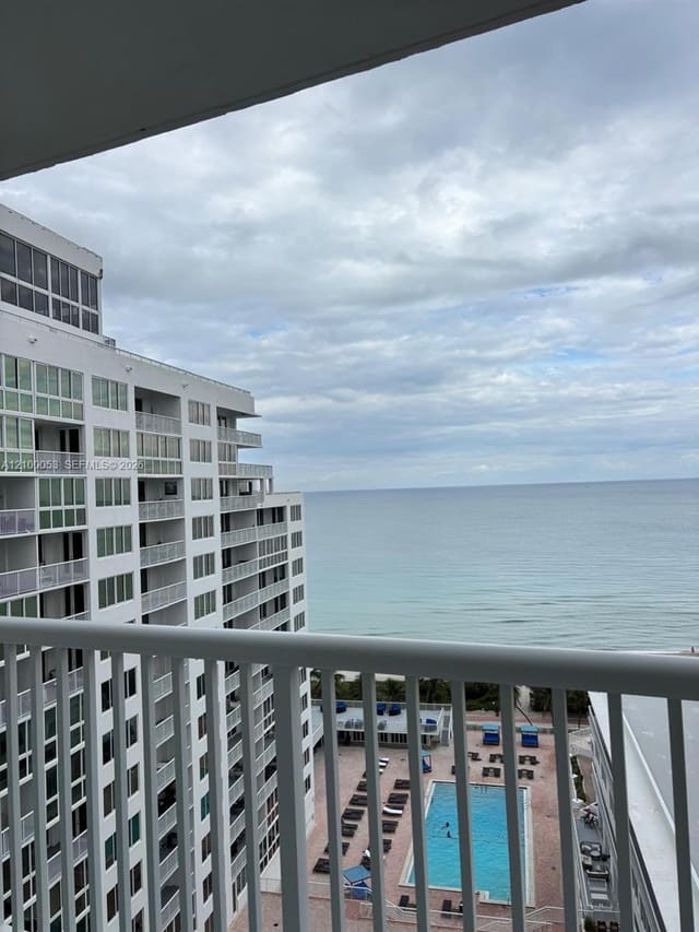 5401 Collins Avenue 1232, Miami Beach, FL 33140