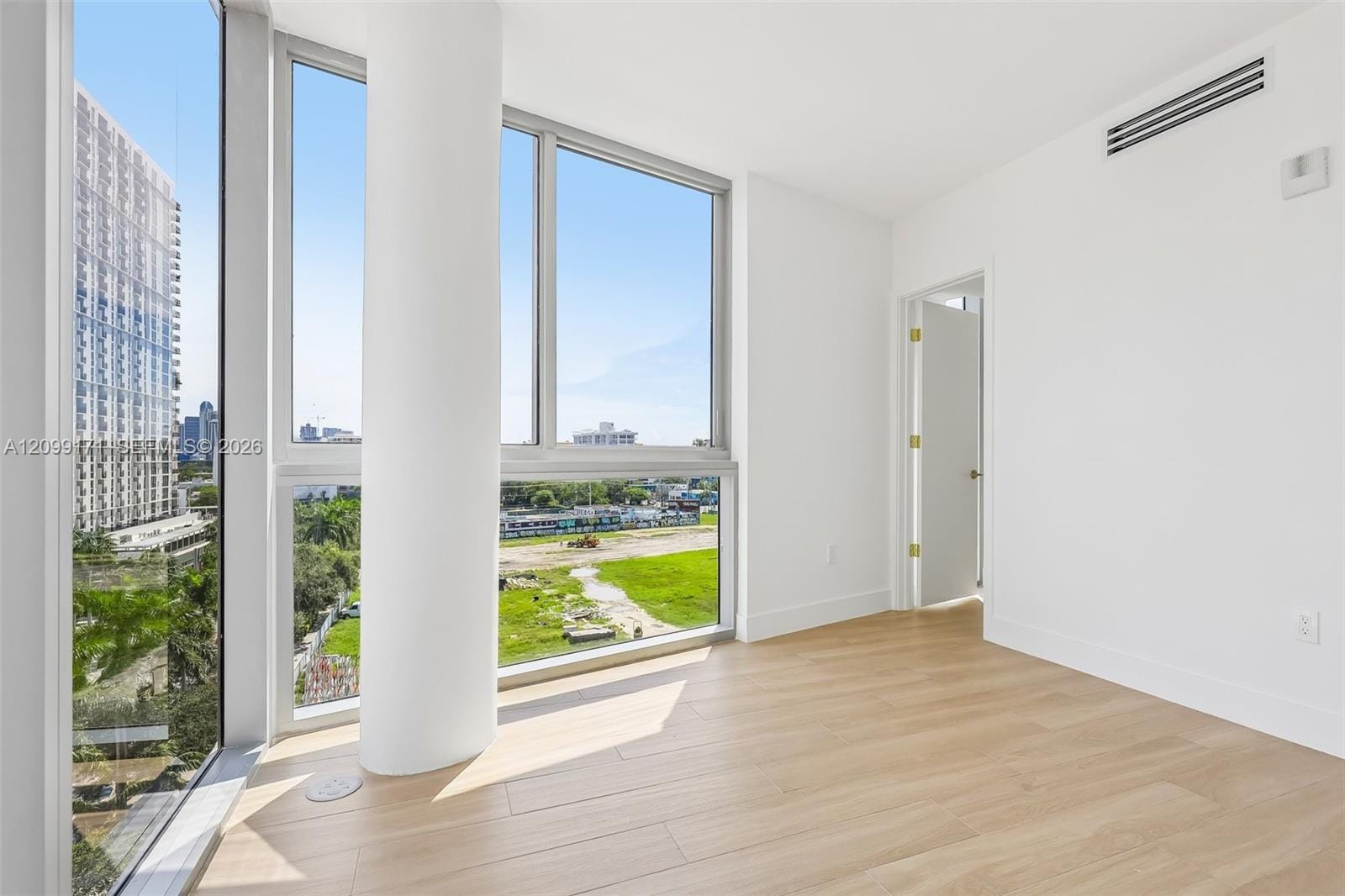 90 NE 32nd Street 701 — photo 11