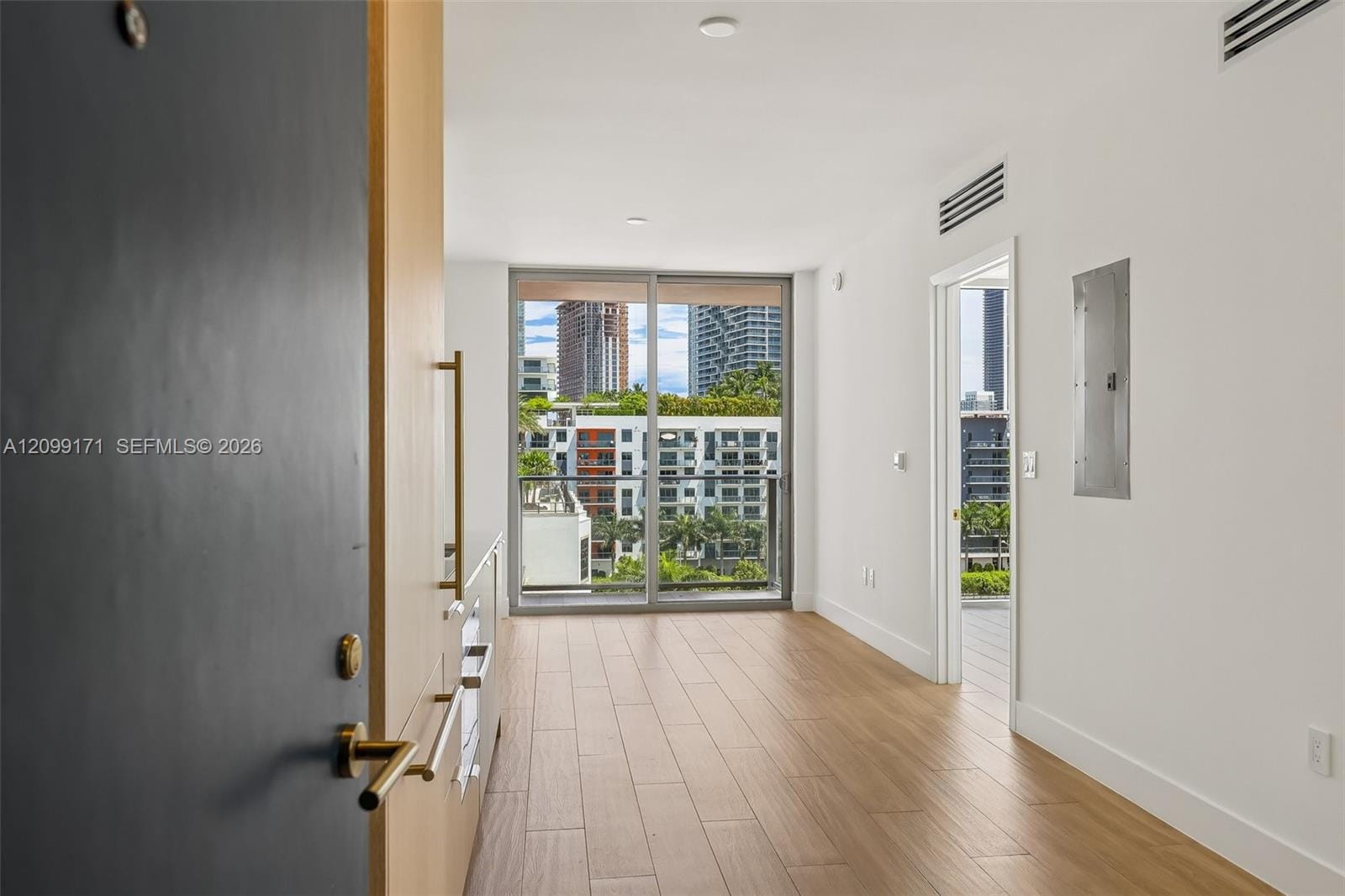 90 NE 32nd Street 701 — photo 9