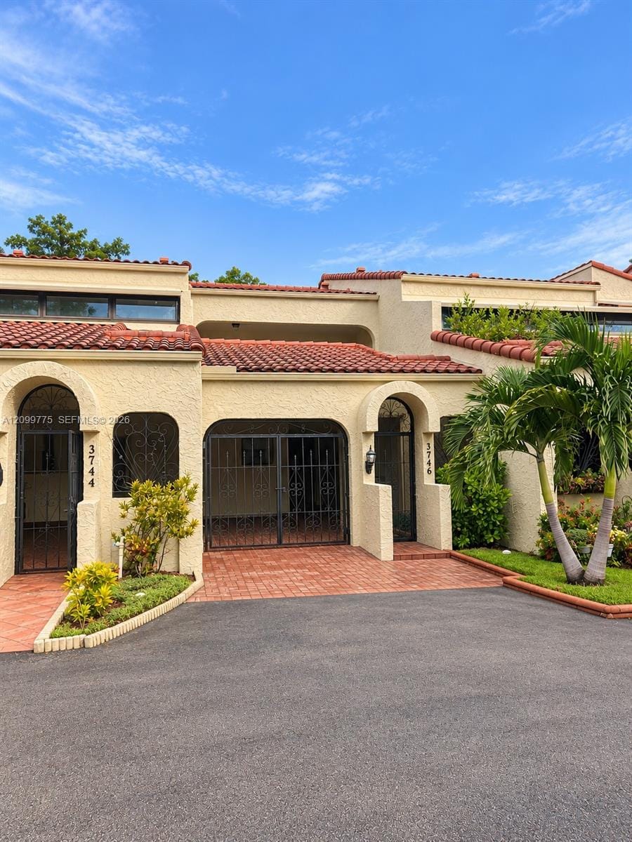 3746 Estepona Avenue 14S1 — photo 2
