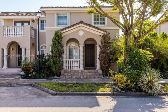 27261 SW 142nd Avenue, Homestead, FL 33032