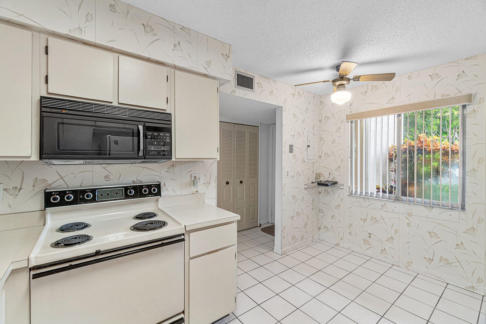 7286 Huntington Lane 108 — photo 11