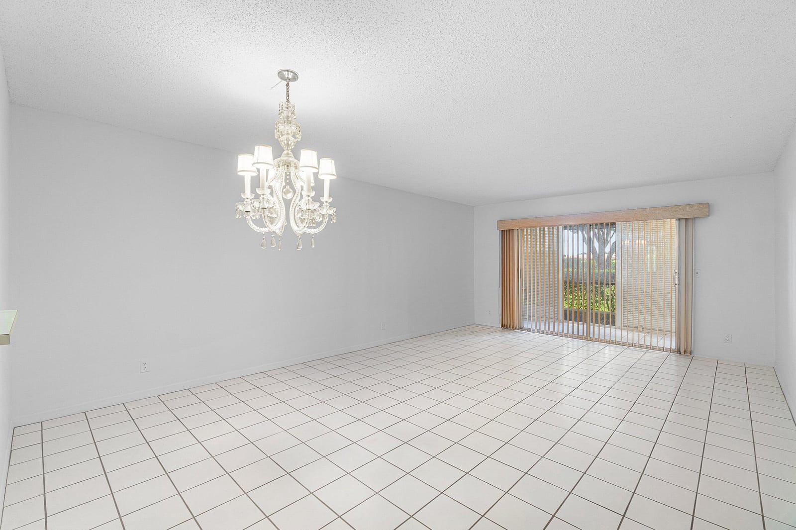 7286 Huntington Lane 108 — photo 4