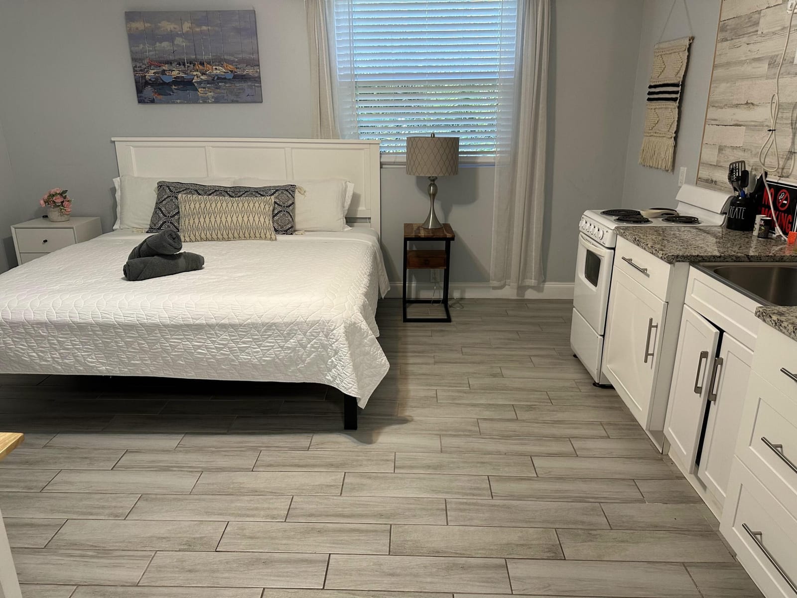 1258 Beach Road 9 Studio, Singer Island, FL 33404 photo 3