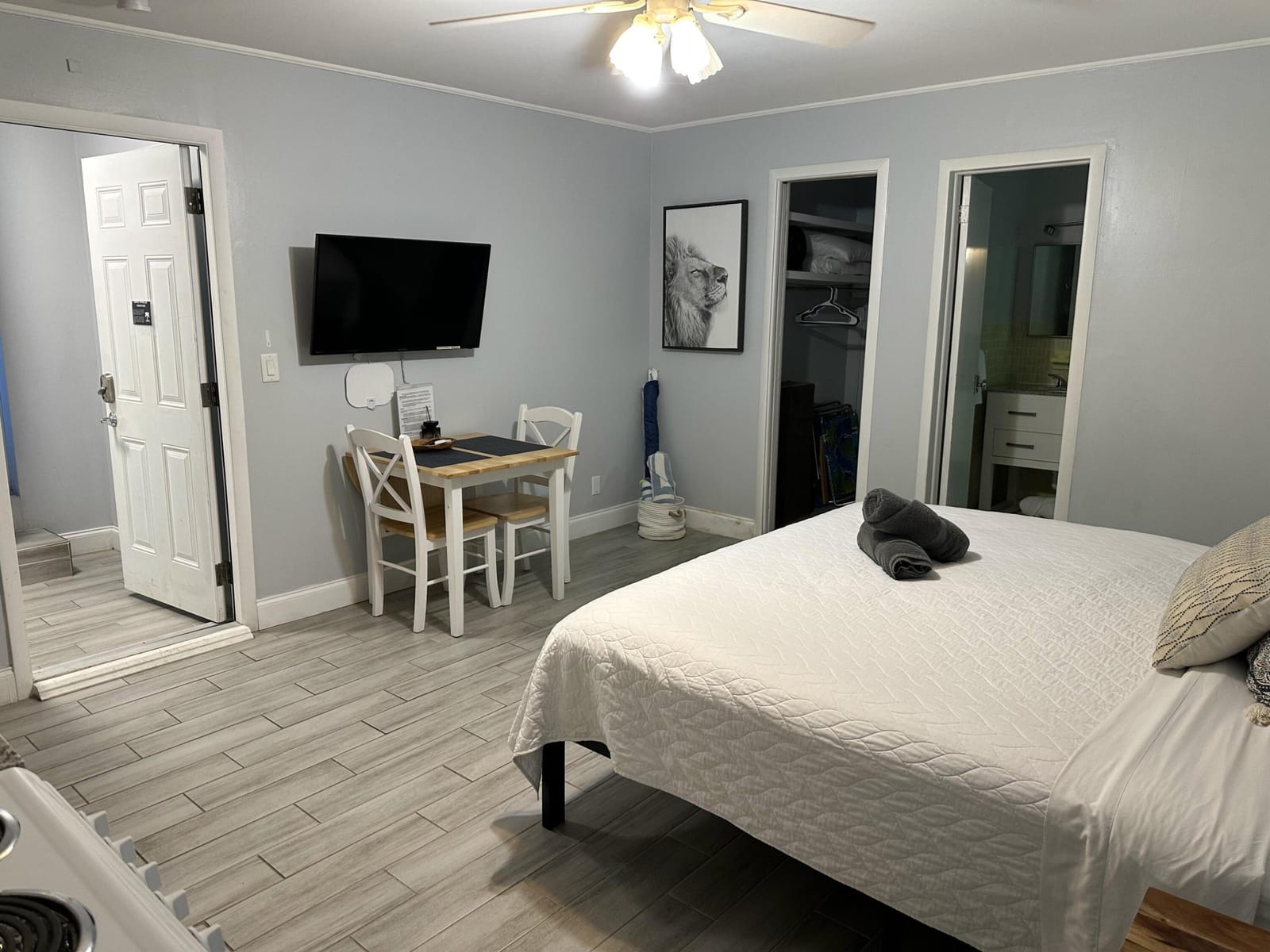 1258 Beach Road 9 Studio, Singer Island, FL 33404 photo 5