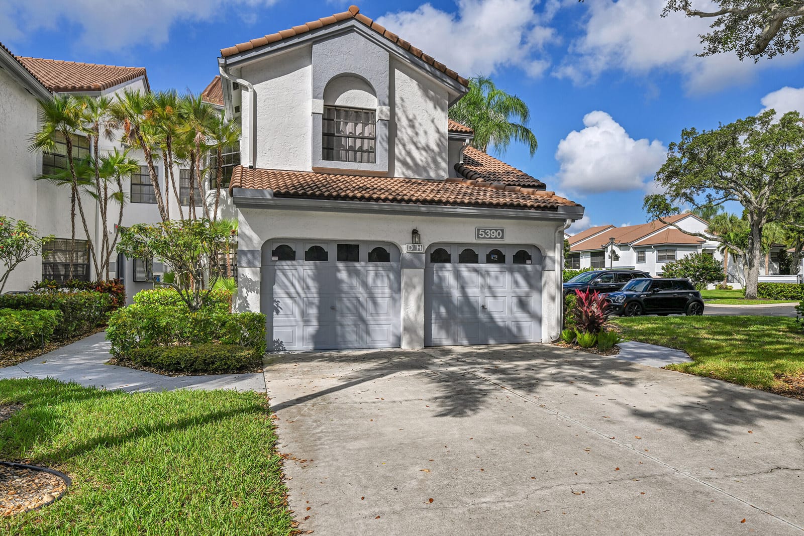 5390 VENETIA Court H — photo 2