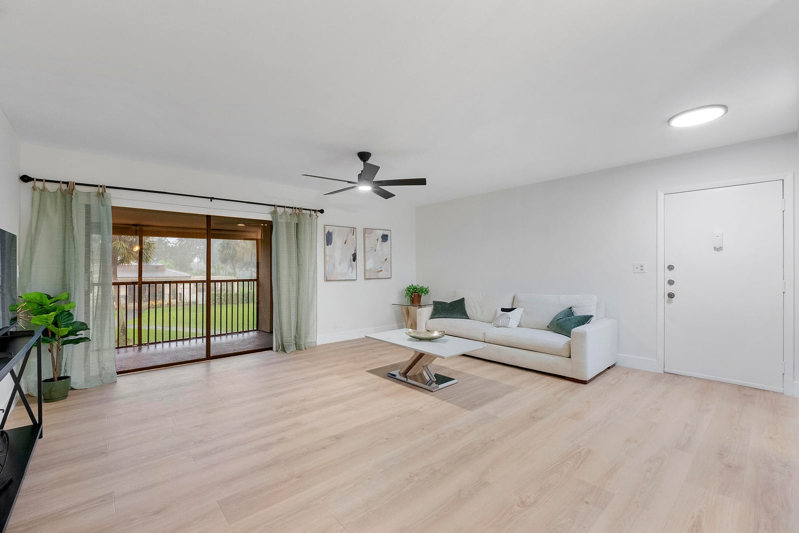 195 DEER CREEK Boulevard 807, Deerfield Beach, FL 33442 photo 3