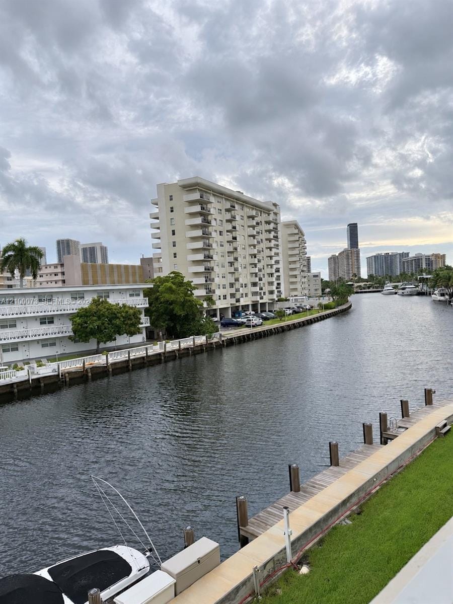 440 Paradise Isle Boulevard 306, Hallandale Beach, FL 33009