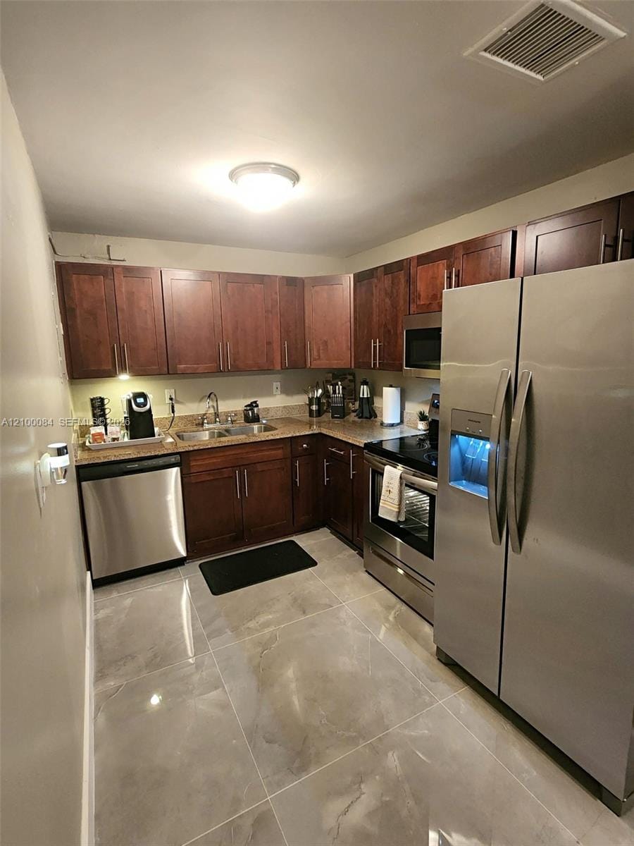 5650 NE 8th Avenue, Oakland Park, FL 33334 photo 3