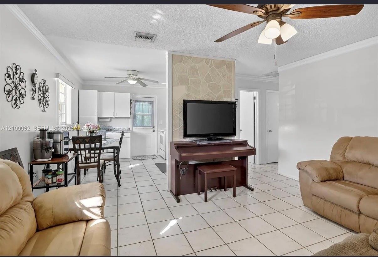 6717 Farragut Street, Hollywood, FL 33024 photo 3
