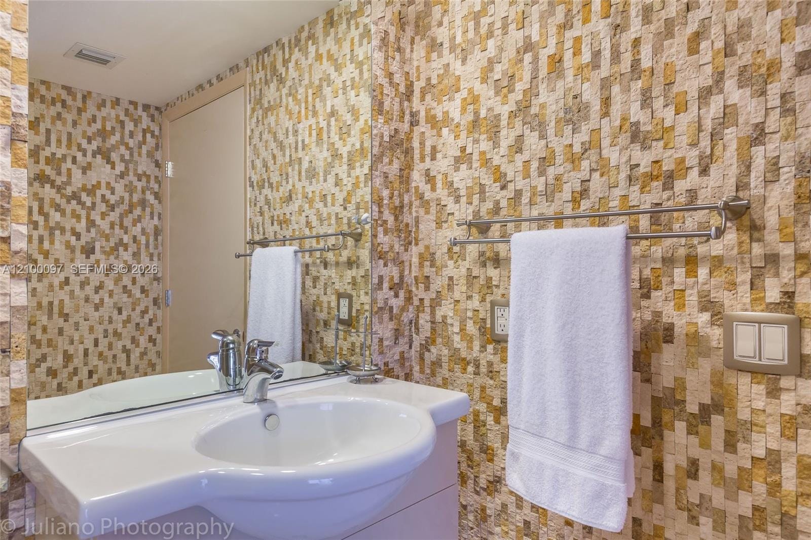 1830 S Ocean Drive 1107, Hallandale Beach, FL 33009 photo 11