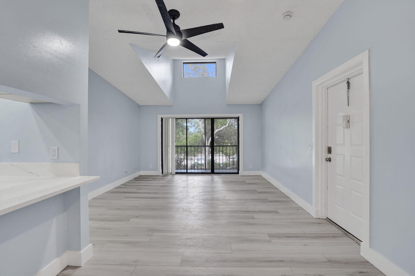 203 Foxtail Drive H3 — photo 11