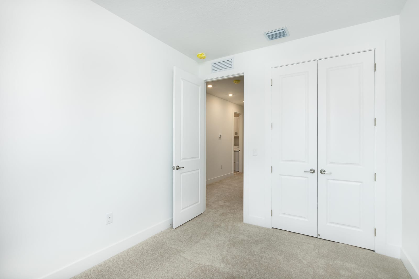 1185 Carillon Street — photo 11