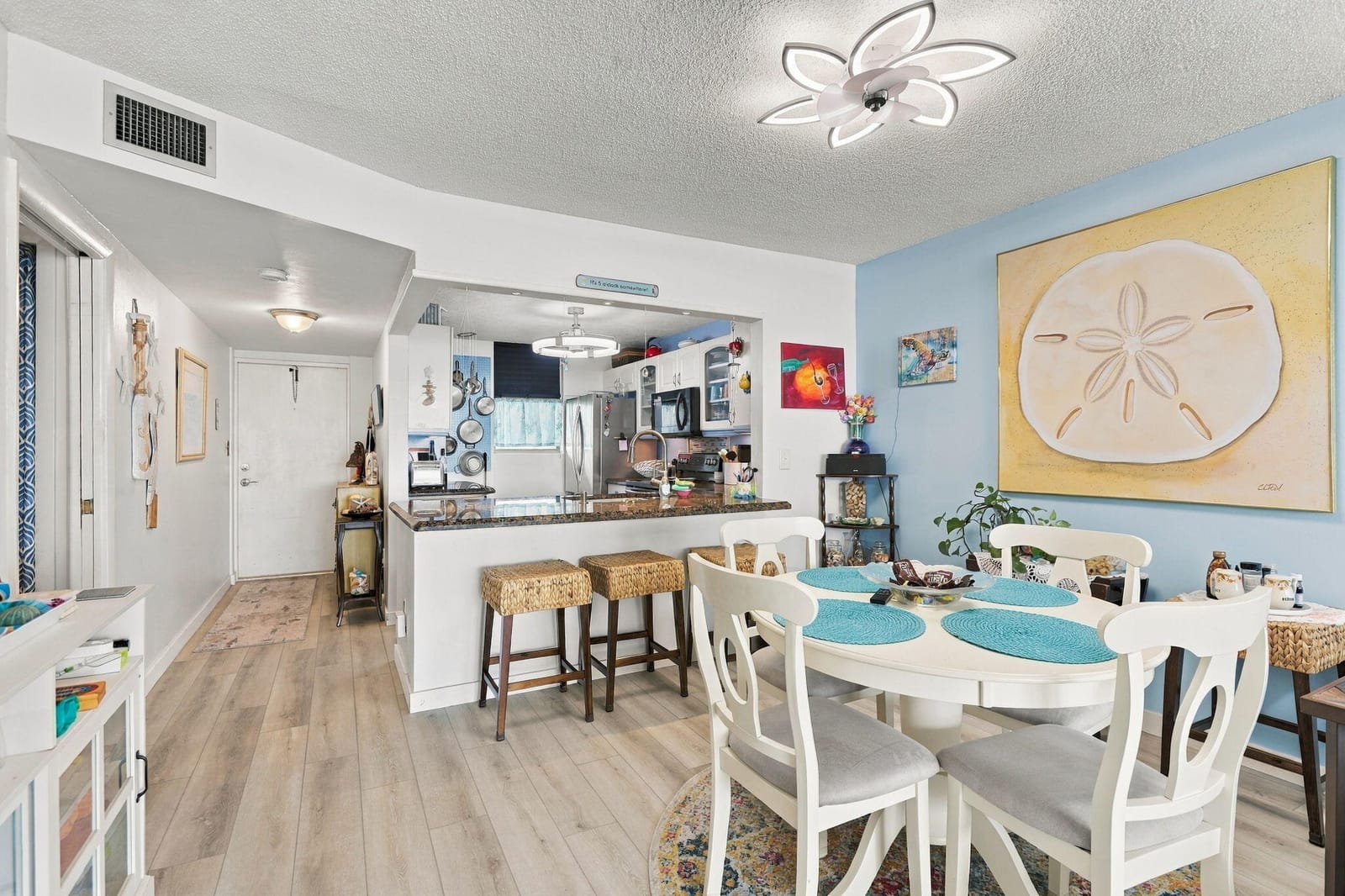 9940 S OCEAN Drive 407 — photo 6