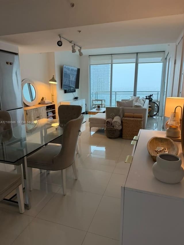 92 SW 3rd Street 4009, Miami, FL 33130
