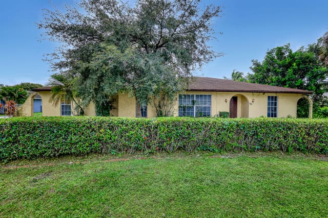 110 MEADOWLARK Drive, Royal Palm Beach, FL 33411