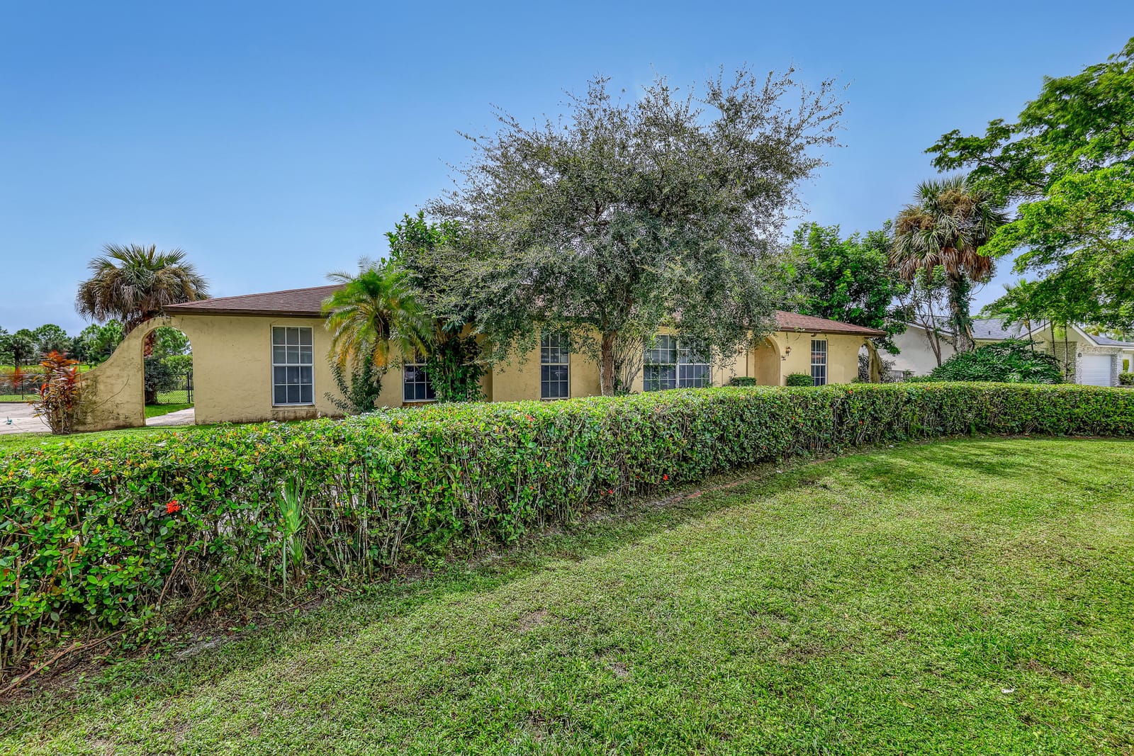 110 MEADOWLARK Drive, Royal Palm Beach, FL 33411 photo 3