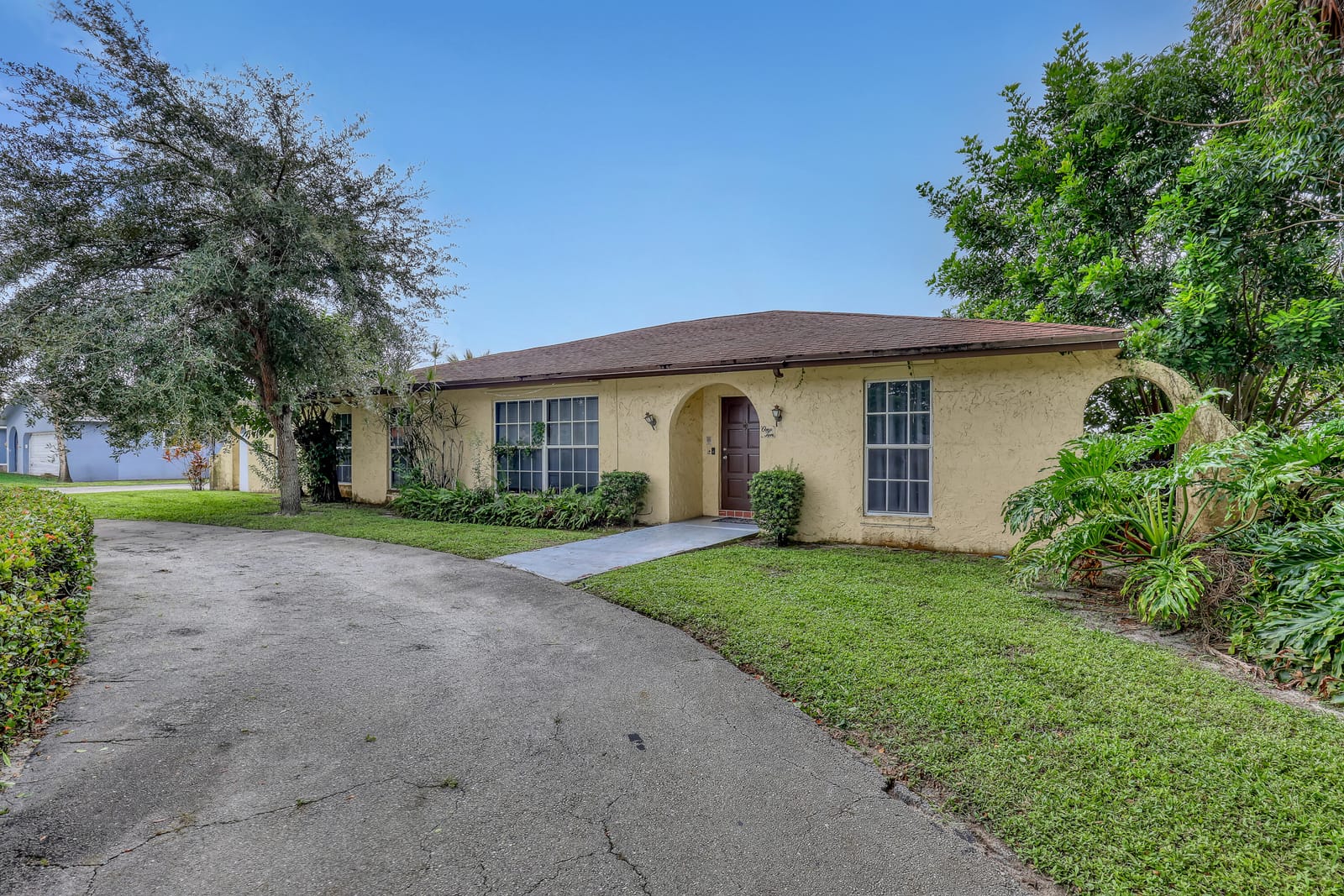 110 MEADOWLARK Drive, Royal Palm Beach, FL 33411 photo 5