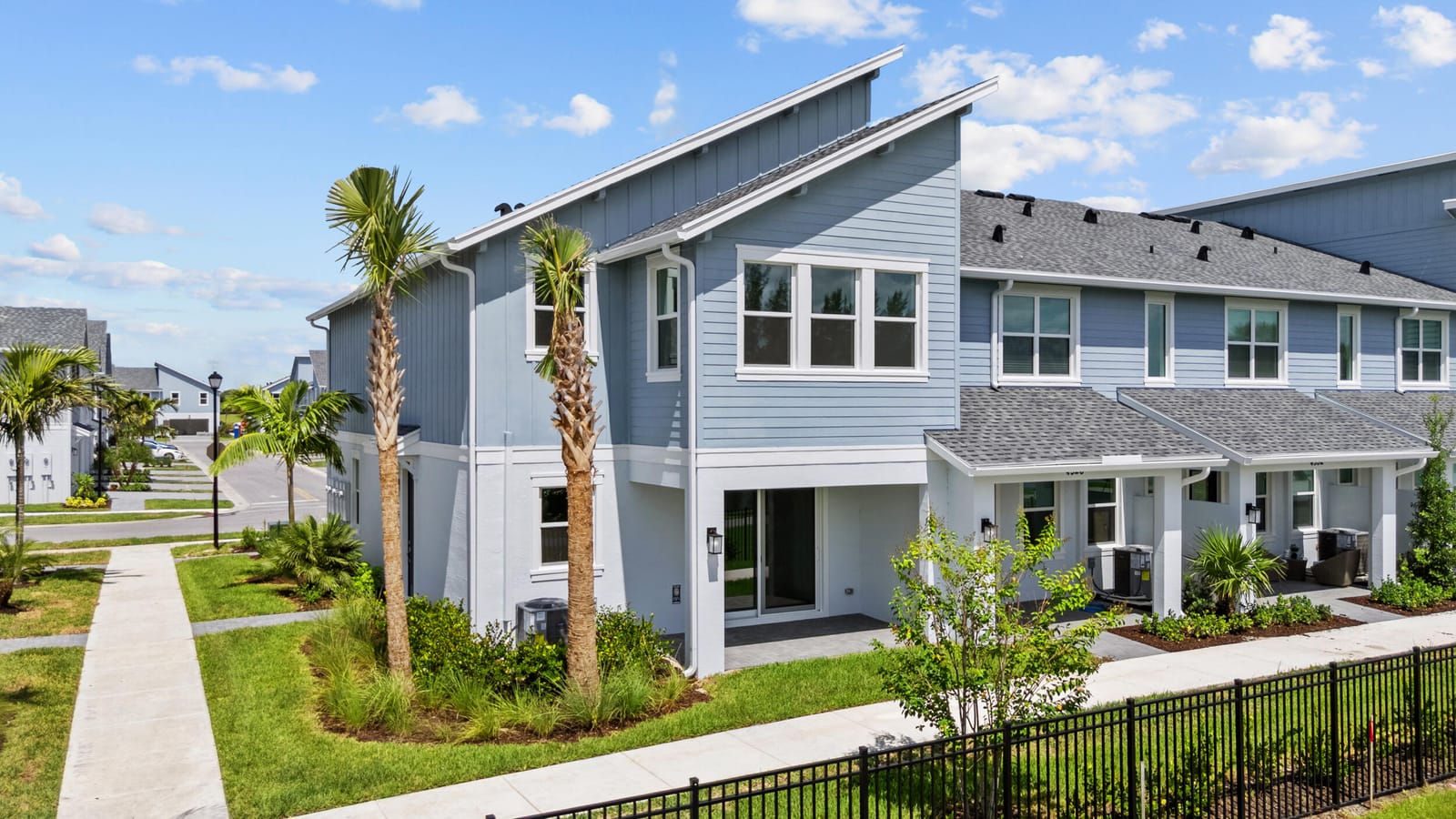 4 bedroom home for sale at 4520 Longwood Lake, Westlake, FL 33470 — $3,250