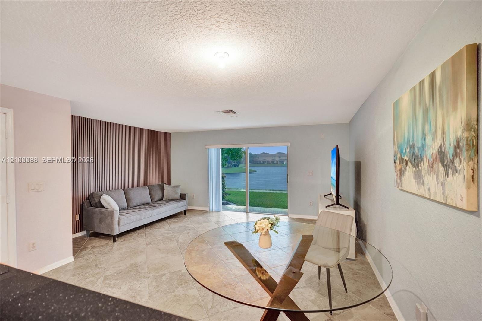 5929 Royal Way 5929 — photo 2