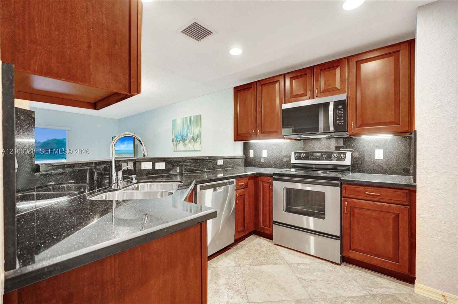 5929 Royal Way 5929 — photo 7
