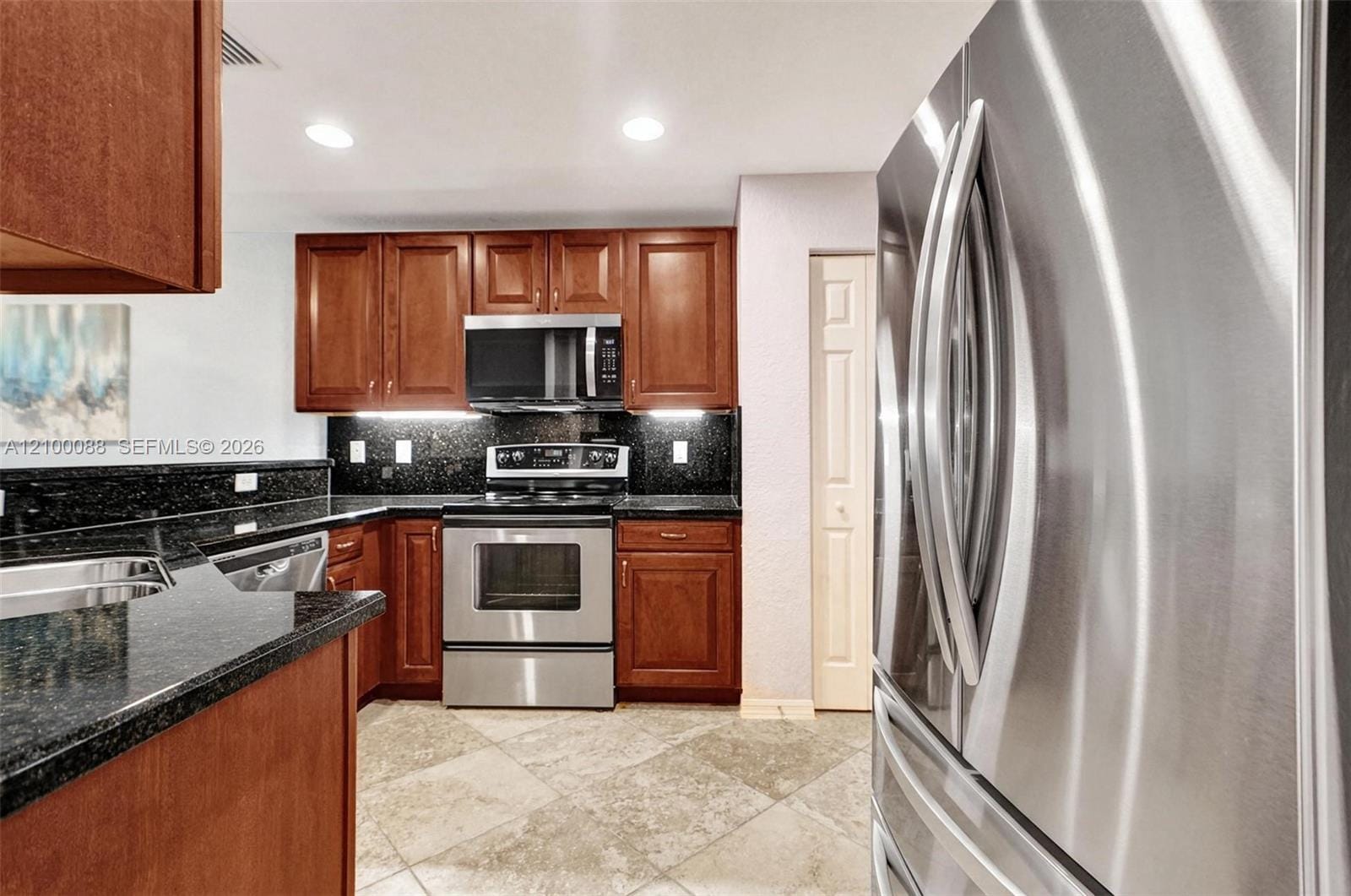 5929 Royal Way 5929 — photo 9