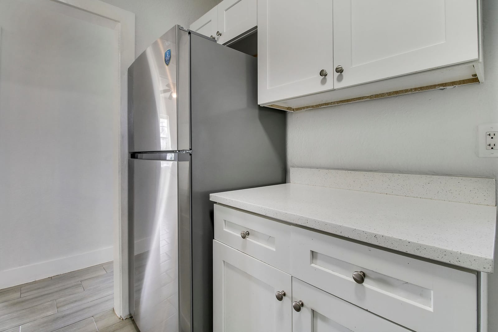 400 W 15TH Street — photo 11