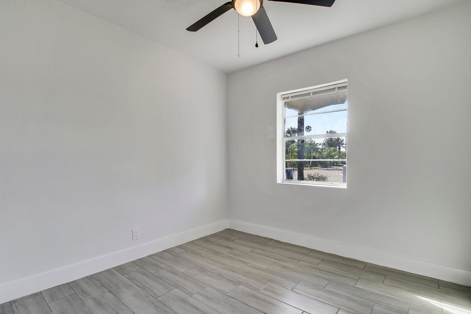 400 W 15TH Street, Riviera Beach, FL 33404 photo 16