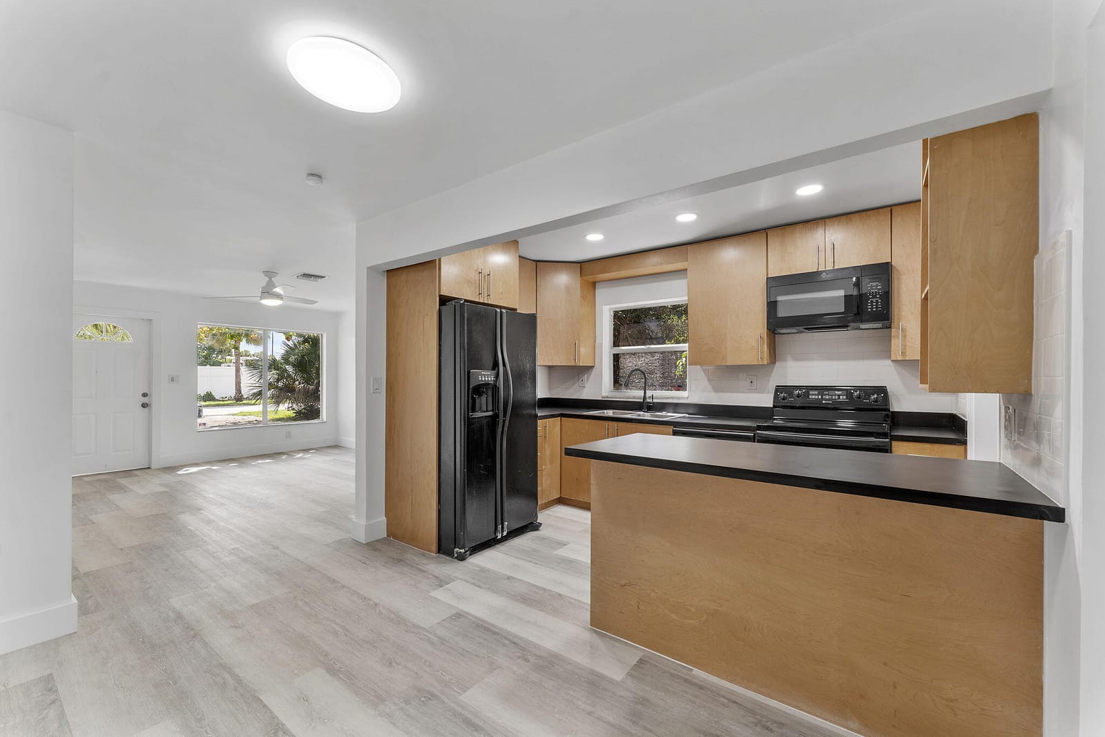 747 NW 1st Terrace, Deerfield Beach, FL 33441 photo 3