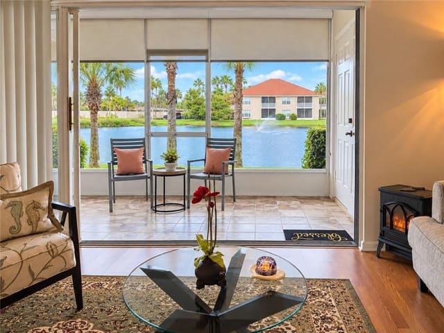 200 GRAND ROYALE Circle 104, Vero Beach, FL 32962