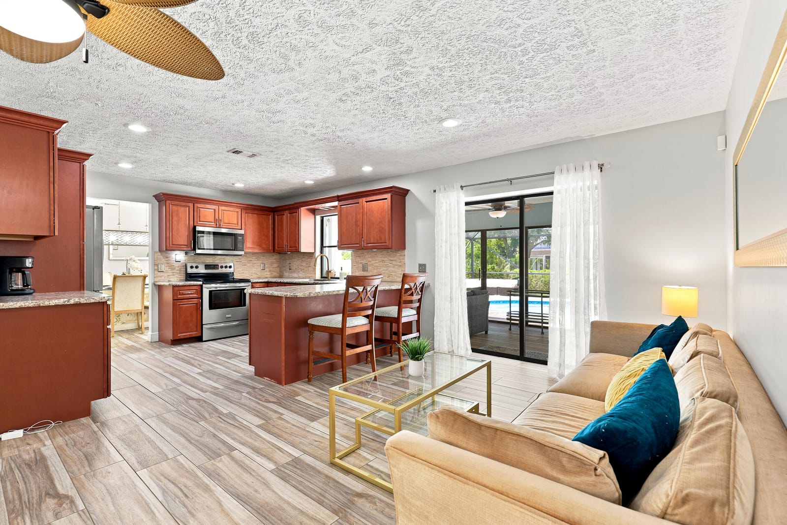 2526 SE VICTORY Avenue, Port St. Lucie, FL 34952 photo 15