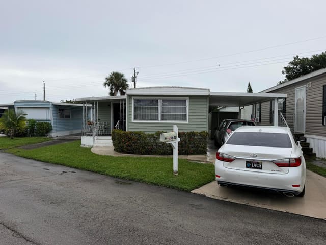 8648 SW 15TH Court, Davie, FL 33324