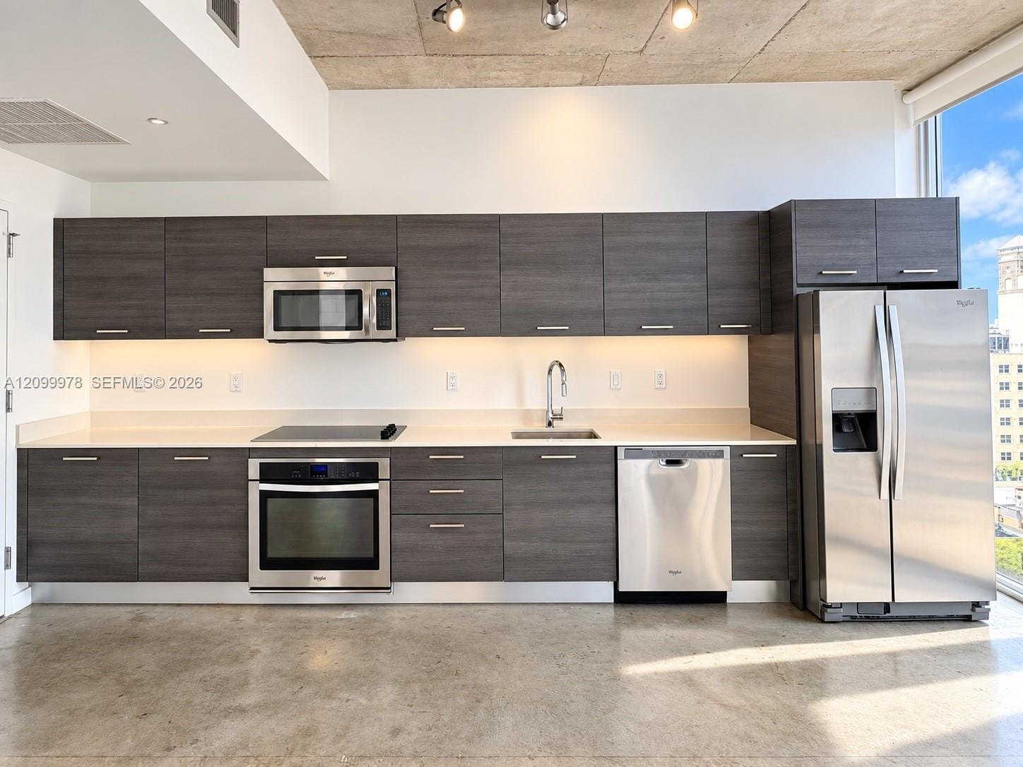 151 SE 1st Street 1202, Miami, FL 33131 photo 9