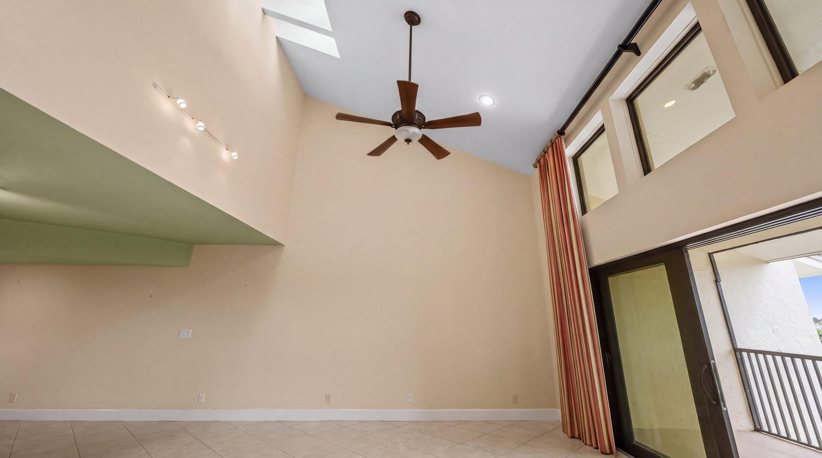 16910 BAY Street E501, Jupiter, FL 33477 photo 7