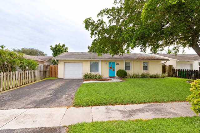11030 NW 27TH Street, Sunrise, FL 33322