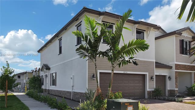 5850 Clydesdale Court, Davie, FL 33314