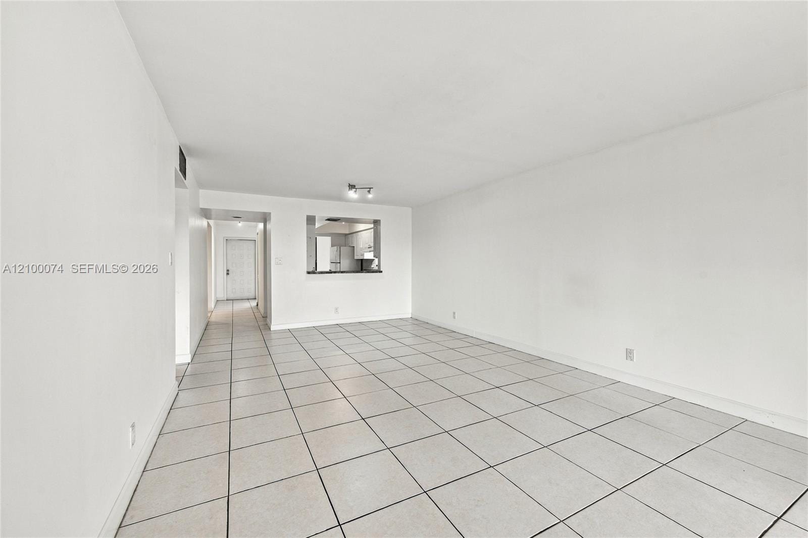 545 SE 12th Street 205 — photo 12