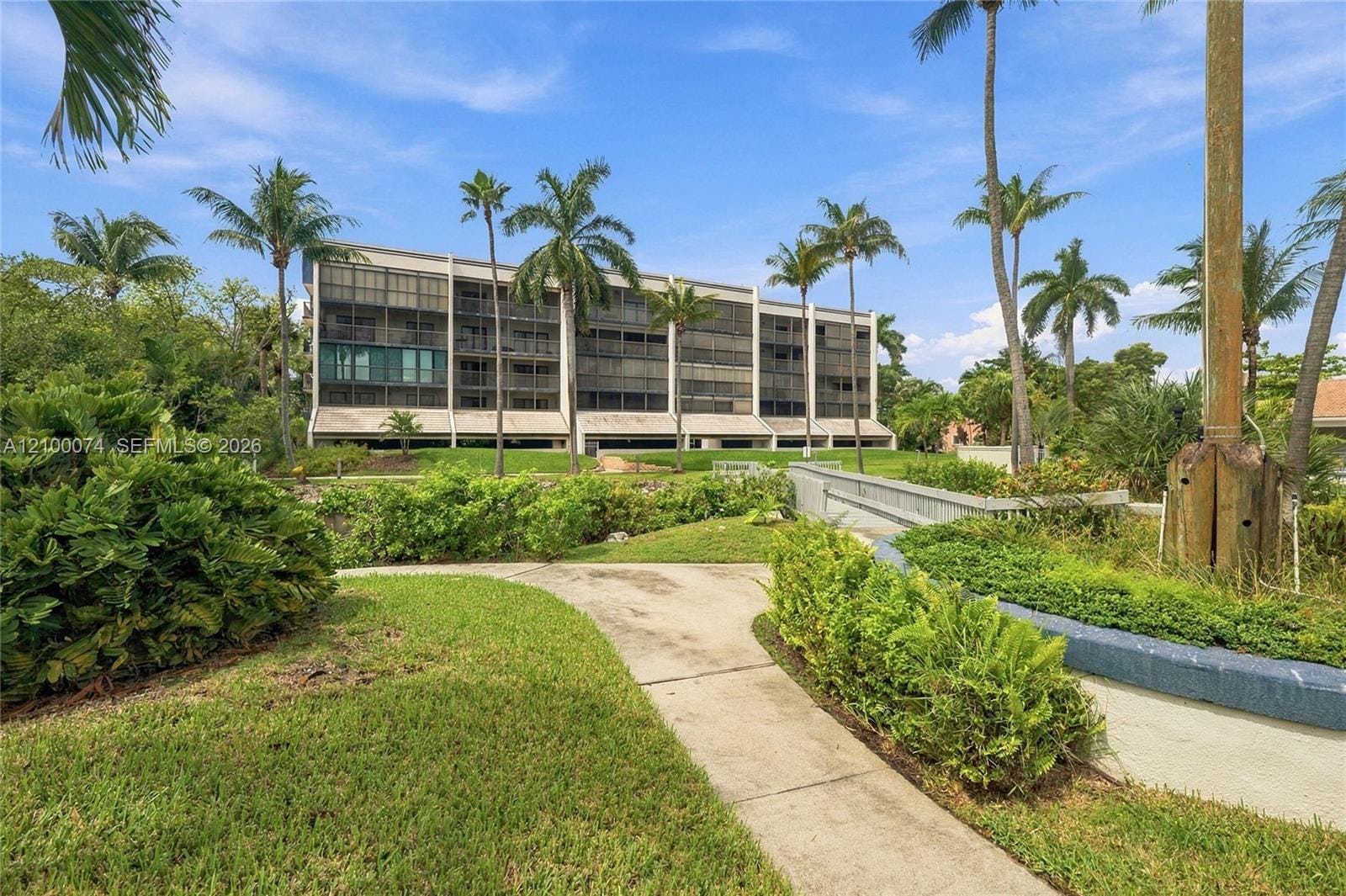 545 SE 12th Street 205, Dania Beach, FL 33004 photo 27