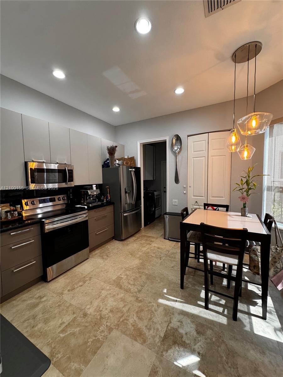 876 W Spinnaker Drive W — photo 12