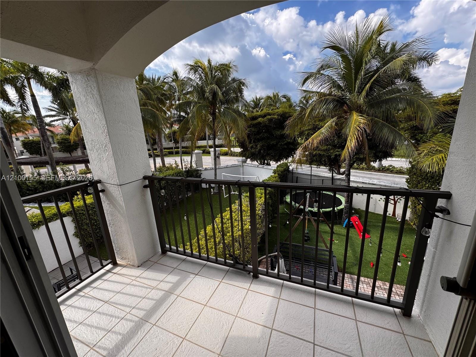 876 W Spinnaker Drive W, Hollywood, FL 33019 photo 16