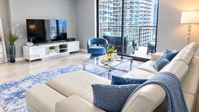 999 SW 1st Avenue 2217, Miami, FL 33130