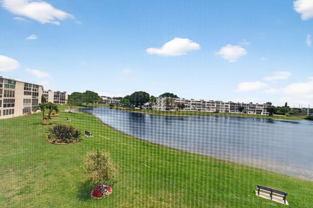 1083 OAKRIDGE U, Deerfield Beach, FL 33442