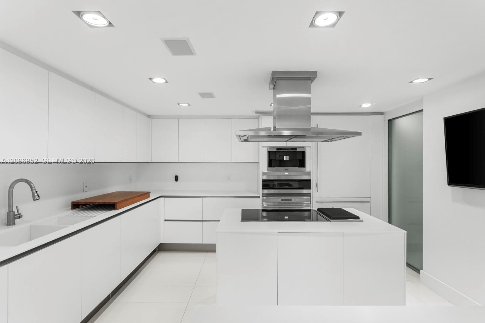 10155 Collins Avenue 1210, Bal Harbour, FL 33154 photo 13