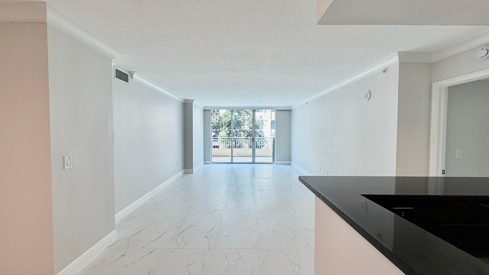 99 SE MIZNER Boulevard 233 — photo 3