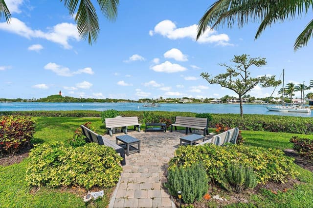 755 SATURN Street H206, Jupiter, FL 33477