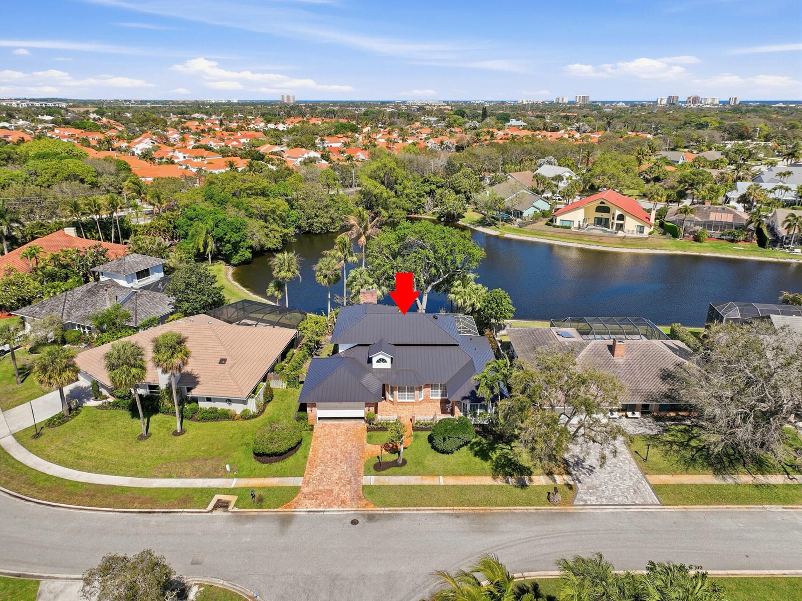 12886 LA ROCHELLE Circle — photo 3
