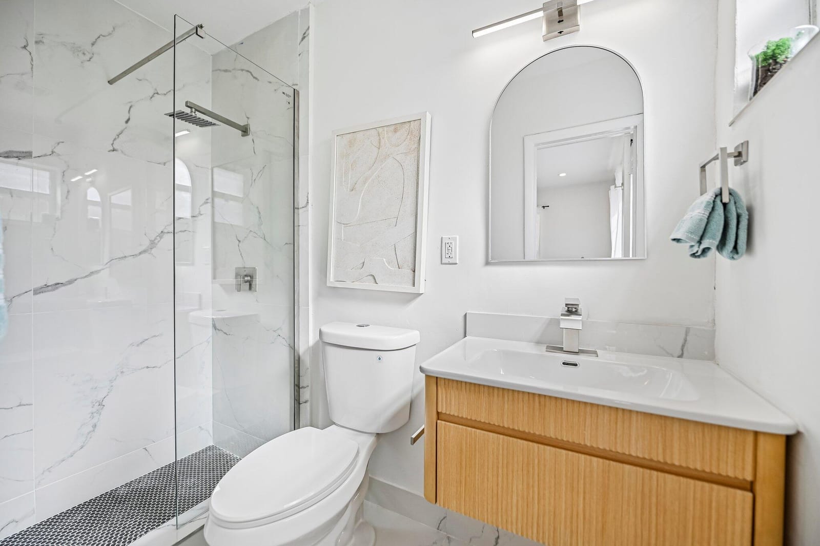 285 NE 165TH Street, Miami, FL 33162 photo 15