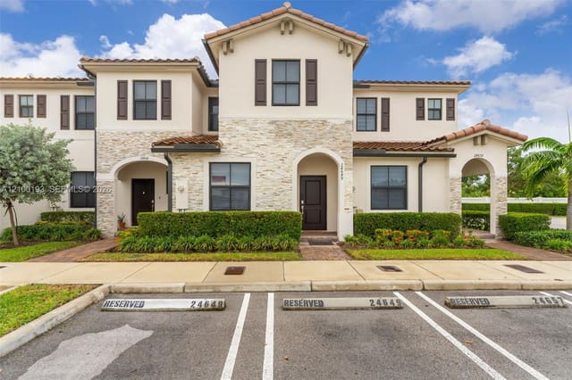 24649 SW 117th Path, Homestead, FL 33032