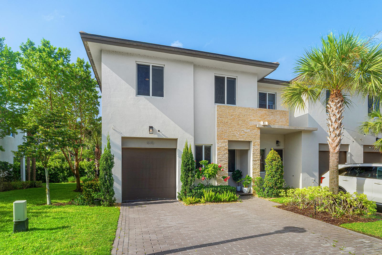 4 bedroom home for sale at 610 Pioneer, Royal Palm Beach, FL 33411 — $6,000